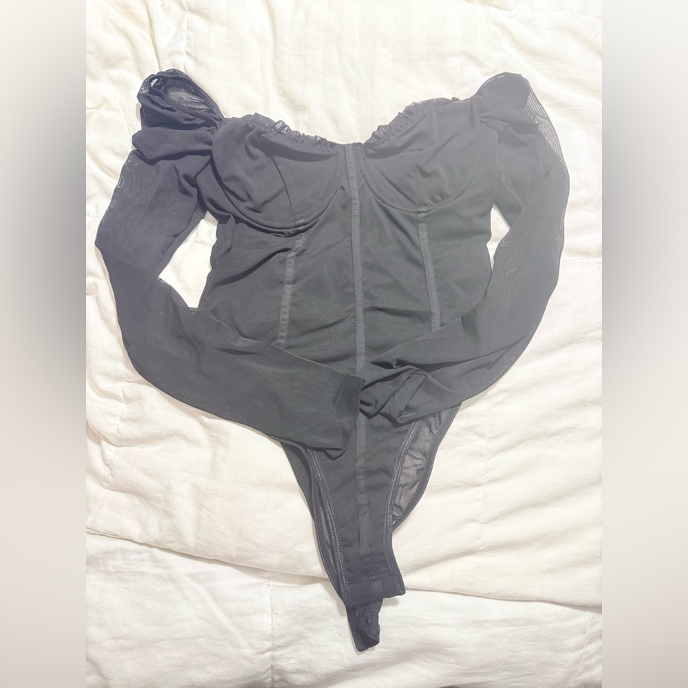 NWOT - SHEIN Elegant Black Long Sleeve Bodysuit - Small